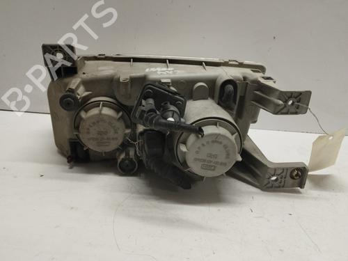 Right headlight HYUNDAI TRAJET (FO) 2.0 CRDi | BP27066846C29 