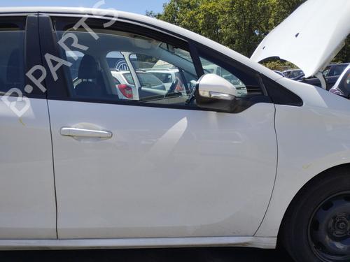 Used Front right quarter glass Front right quarter glass 37035971 37035971