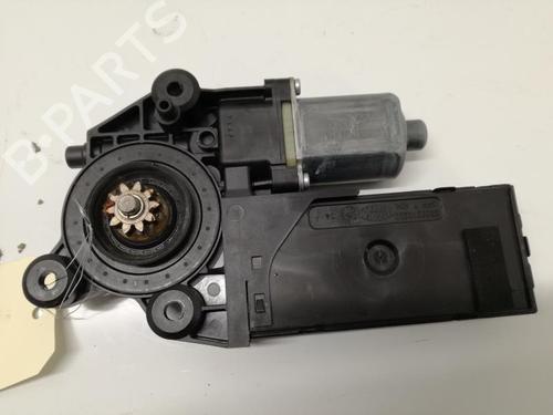 left-front-window-motor-renault-megane-iii-hatchback-bz01_-b3_-2008-27056339 main image