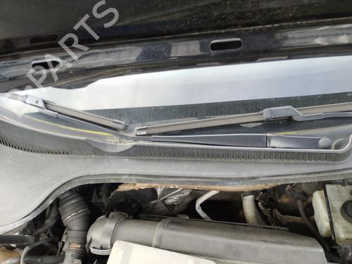 Used Front windshield wiper arm VW GOLF V (1K1) 2.0 GTI (230 hp) 27041157