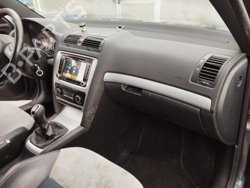 Used Dashboard Dashboard SKODA OCTAVIA II (1Z3) 2.0 TDI RS (170 hp) 31974326 31974326