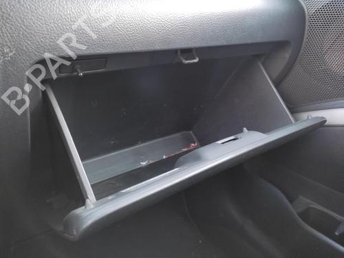 Used Glove box Glove box TOYOTA COROLLA Verso (ZER_, ZZE12_, R1_) 2.2 D-4D (AUR10_, AUR10R) (136 hp) 27058421 27058421