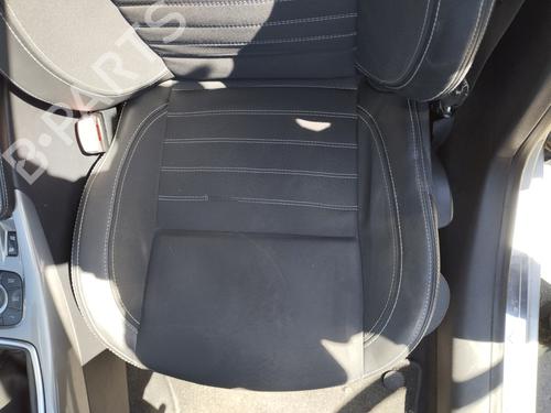 Sæde venstre fortil Sæde venstre fortil RENAULT LAGUNA III Grandtour (KT0/1) 2.0 dCi (KT07, KT0J, KT14, KT1A, KT1S) (131 hp) 29550742 29550742