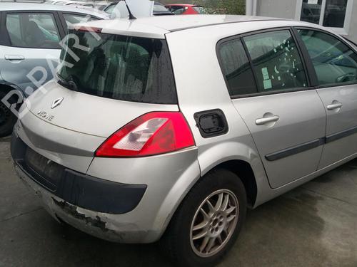 Used Rear axle RENAULT MEGANE II (BM0/1_, CM0/1_) 1.6 16V (BM0C, CM0C) (113 hp) 27070739