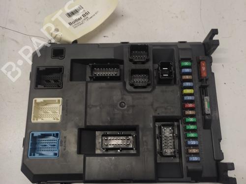 Used Fuse box CITROËN DS3 (SA_) 1.6 VTi 120 (120 hp) 32044387