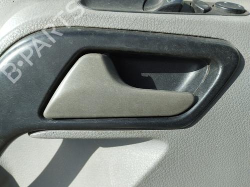 Used Front left interior door handle MERCEDES-BENZ SPRINTER 3,5-t Van (B906) 316 NGT (906.633, 906.635) (156 hp) 27040904