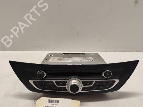 Used Radio Radio RENAULT LAGUNA III (BT0/1) 1.5 dCi (BT00, BT0A, BT0T, BT1J) (110 hp) 40597286 40597286