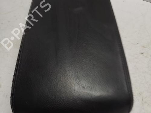 Used Armrest / Center console Armrest / Center console PEUGEOT 407 Coupe (6C_) 2.7 HDi (204 hp) 33742300 33742300