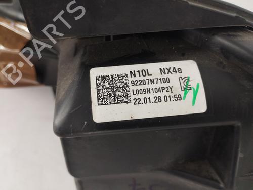 Left headlight HYUNDAI TUCSON (NX4E, NX4A) 1.6 T-GDI Plug-in-Hybrid HTRAC | BP29451782C28 