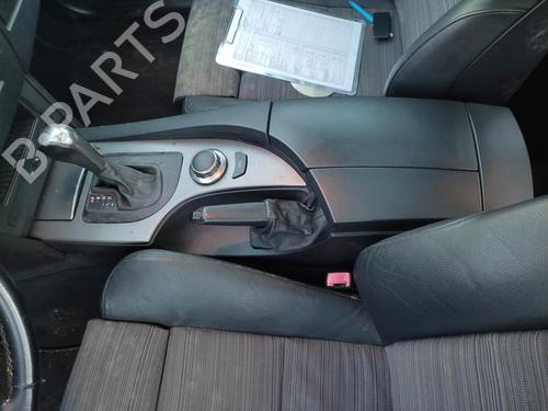 Used Middle console Middle console BMW 5 (E60) 530 d (218 hp) 27068039 27068039