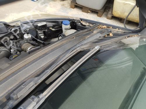 Used Front windshield wiper arm PEUGEOT 308 I (4A_, 4C_) 1.6 HDi (109 hp) 28109114
