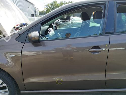 Venstre foran utvendig håndtak Venstre foran utvendig håndtak VW POLO V (6R1, 6C1) 1.6 TDI (90 hp) 39891529 39891529