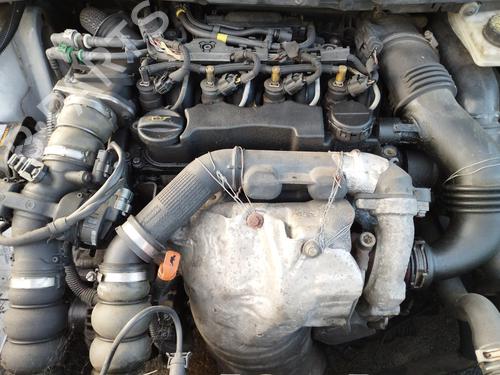 Used Air filter box CITROËN C4 I (LC_) 1.6 HDi (90 hp) 30820463