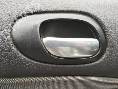Used Front left interior door handle PEUGEOT 206 Hatchback (2A/C) 1.4 HDi eco 70 (68 hp) 33037869