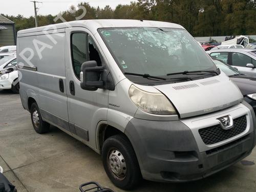 Used Right front driveshaft Right front driveshaft PEUGEOT BOXER Van 2.2 HDi 120 (120 hp) 28314786 28314786