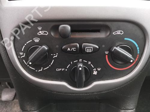 Commande Chauffage PEUGEOT 206 Hatchback (2A/C) 1.4 i (75 hp) 30752967