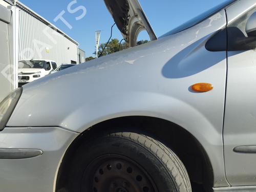 Used Left front fenders NISSAN ALMERA TINO (V10) 2.2 dCi (136 hp) 29598430