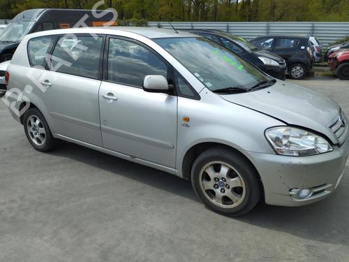 Dør højre fortil TOYOTA AVENSIS VERSO (_M2_) 2.0 D (CLM20_, CLM20R) (116 hp) 27055460