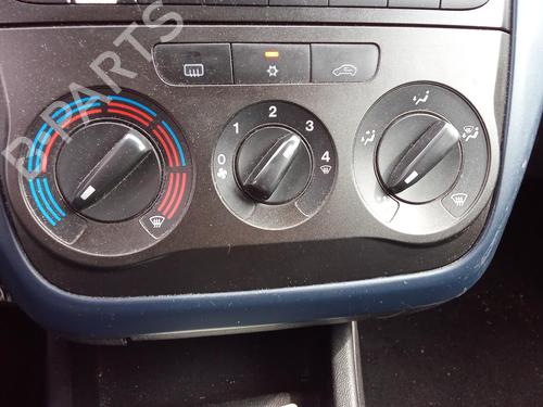 Used Climate control FIAT GRANDE PUNTO (199_) 1.3 D Multijet (75 hp) 27052964