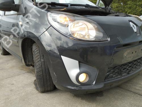 Used Right front fog light RENAULT TWINGO II (CN0_) 1.2 16V (CN04, CN0B) (75 hp) 28810974