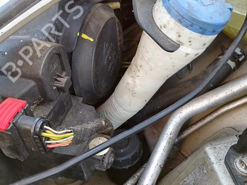 Used Windscreen washer tank Windscreen washer tank PEUGEOT 307 Break (3E) 1.6 16V (109 hp) 40118915 40118915