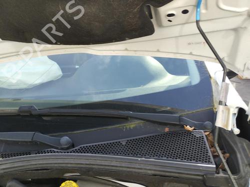 Used Front windshield wiper arm PEUGEOT 2008 I (CU_) 1.2 VTi (82 hp) 27073588