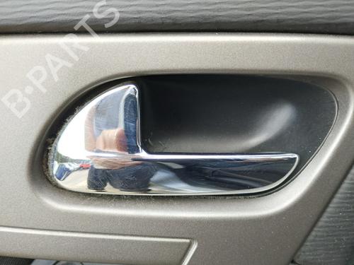 Puxador interior frente esquerdo Puxador interior frente esquerdo CITROËN C4 Picasso I MPV (UD_) 1.6 HDi (109 hp) 39891502 39891502