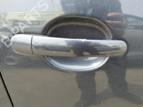 Używane Klamka zewnętrzna drzwi przednich prawych VW GOLF V (1K1) 1.9 TDI (105 hp) 27041922