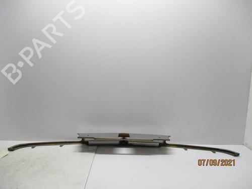 Used Grille Grille 27055631 27055631