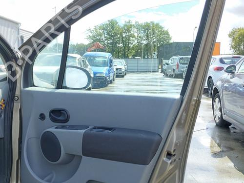 Mechanizm podnoszenia szyby przedniej prawej RENAULT MODUS / GRAND MODUS (F/JP0_) 1.2 (JP0C, JP0K, FP0C, FP0K, FP0P, JP0P, JP0T) 8200748379