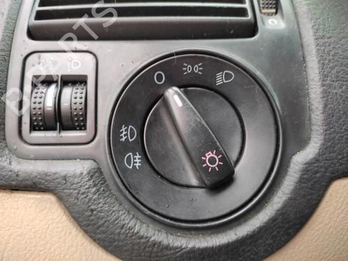 Used Headlight switch VW GOLF IV (1J1) 1.9 TDI (90 hp) 27076951