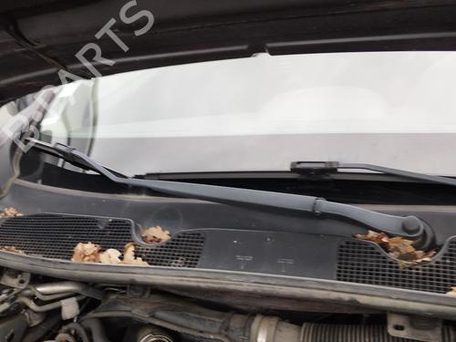 Vindrute viskerarm RENAULT MEGANE III Hatchback (BZ0/1_, B3_) 1.5 dCi (BZ09, BZ0D, BZ1W, BZ29, BZ14) (110 hp) 27049697