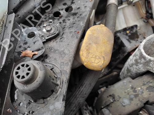 Used Windscreen washer tank RENAULT CLIO III (BR0/1, CR0/1) 1.5 dCi (C/BR0G, C/BR1G) (68 hp) 27076986