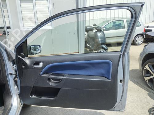 Right front door FORD FIESTA V (JH_, JD_) 1.3 | BP27042109C3 