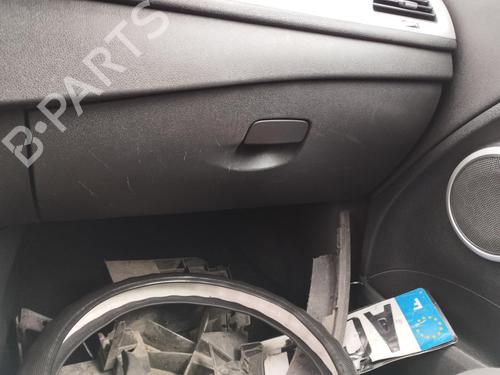 Used Glove box RENAULT MEGANE III Hatchback (BZ0/1_, B3_) 1.9 dCi (BZ0N, BZ0J) (131 hp) 27089426