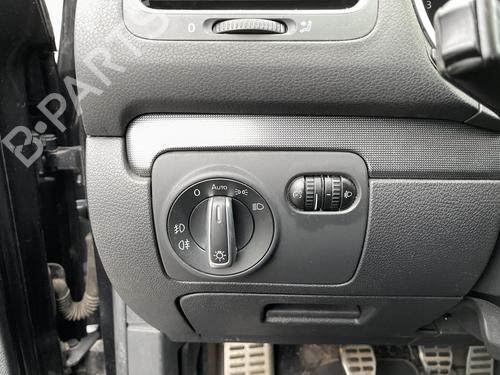 Used Headlight switch VW GOLF VI (5K1) 1.6 TDI (105 hp) 27062287