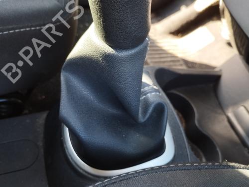 Gearknop Gearknop RENAULT CLIO III (BR0/1, CR0/1) 1.5 dCi (75 hp) 33545204 33545204