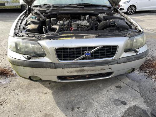 Used Water radiator VOLVO S60 I (384) 2.4 D (130 hp) 27062531
