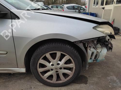 Right front fenders RENAULT LAGUNA III Grandtour (KT0/1) 2.0 dCi (KT01, KT08, KT09, KT0K, KT12, KT1D, KT1W) 631000032R