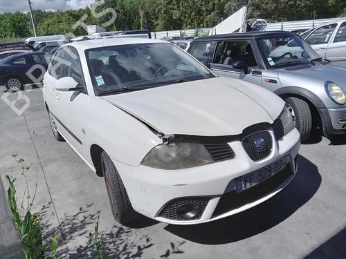 Used Front wiper motor SEAT IBIZA III (6L1) 1.4 TDI (70 hp) 27059110