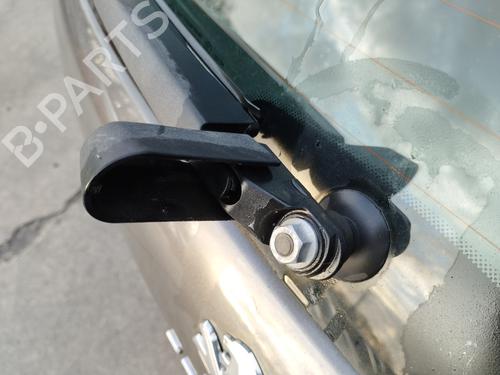 rear-windshield-wiper-arm-peugeot-2008-i-cu_-2013-31815194 main image