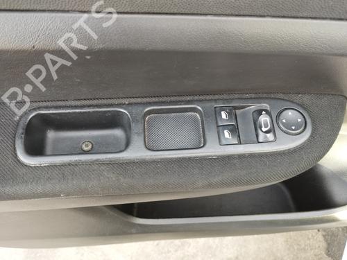 Used Left front window switch Left front window switch PEUGEOT 307 (3A/C) 2.0 HDi 90 (90 hp) 33661150 33661150