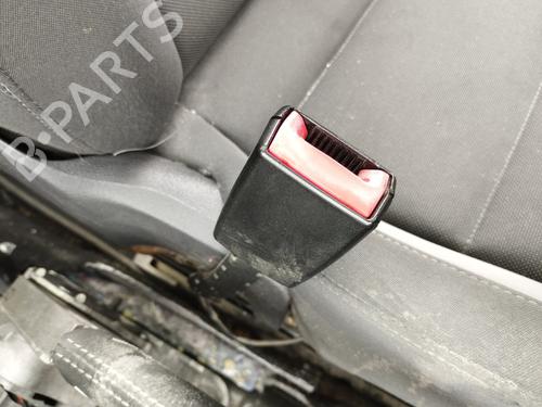 Used Seat buckle VW TOURAN (1T3) 1.6 TDI (105 hp) 28195460