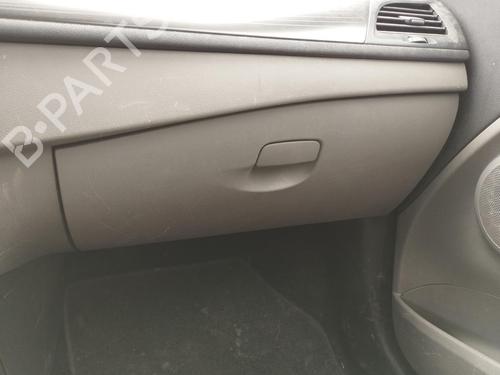 Hanskerom RENAULT MEGANE III Grandtour (KZ0/1) 1.5 dCi (KZ09, KZ0D, KZ1G, KZ29, KZ14, KZ1W, KZ10, KZ1F,... (110 hp) 27071356