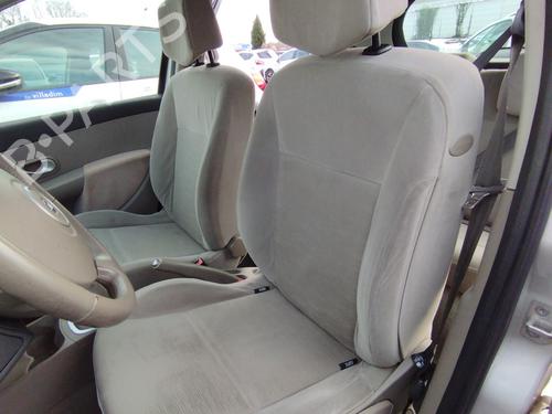 Used Left front seat RENAULT CLIO III (BR0/1, CR0/1) 1.2 16V (BR0P, CR0P) (101 hp) 31133266