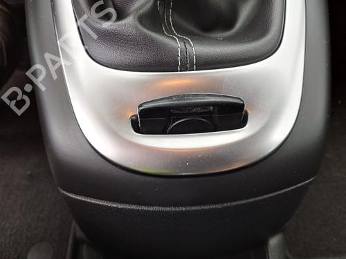 Used Card reader RENAULT SCÉNIC III (JZ0/1_) 1.2 TCe (JZ16) (132 hp) 27639165