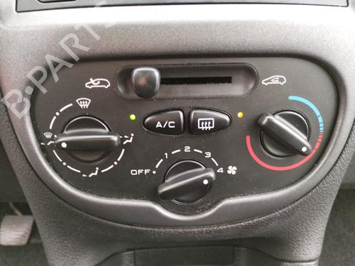 Used Heater blower motor PEUGEOT 206 SW (2E/K) 1.4 16V (88 hp) 31836217