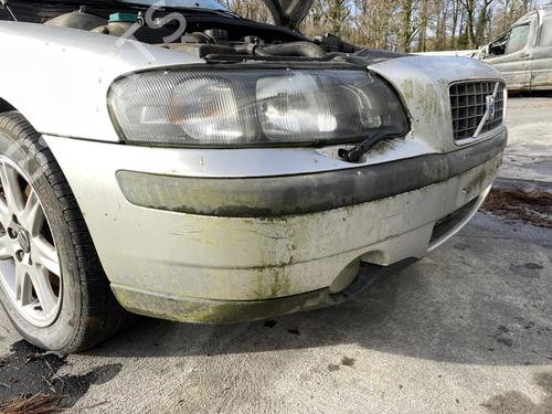 Front bumper VOLVO S60 I (384) 2.4 D | BP27087018C7 