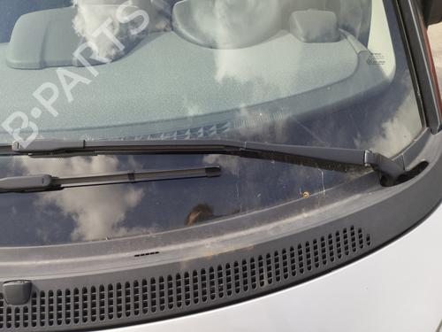 Used Front windshield wiper arm SMART FORTWO Coupe (451) 1.0 (451.331, 451.380) (71 hp) 28545765