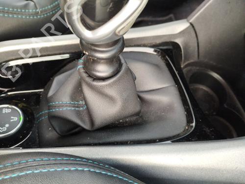 Used Shift knob PEUGEOT 2008 I (CU_) 1.2 THP 130 / PureTech 130 (130 hp) 32173265